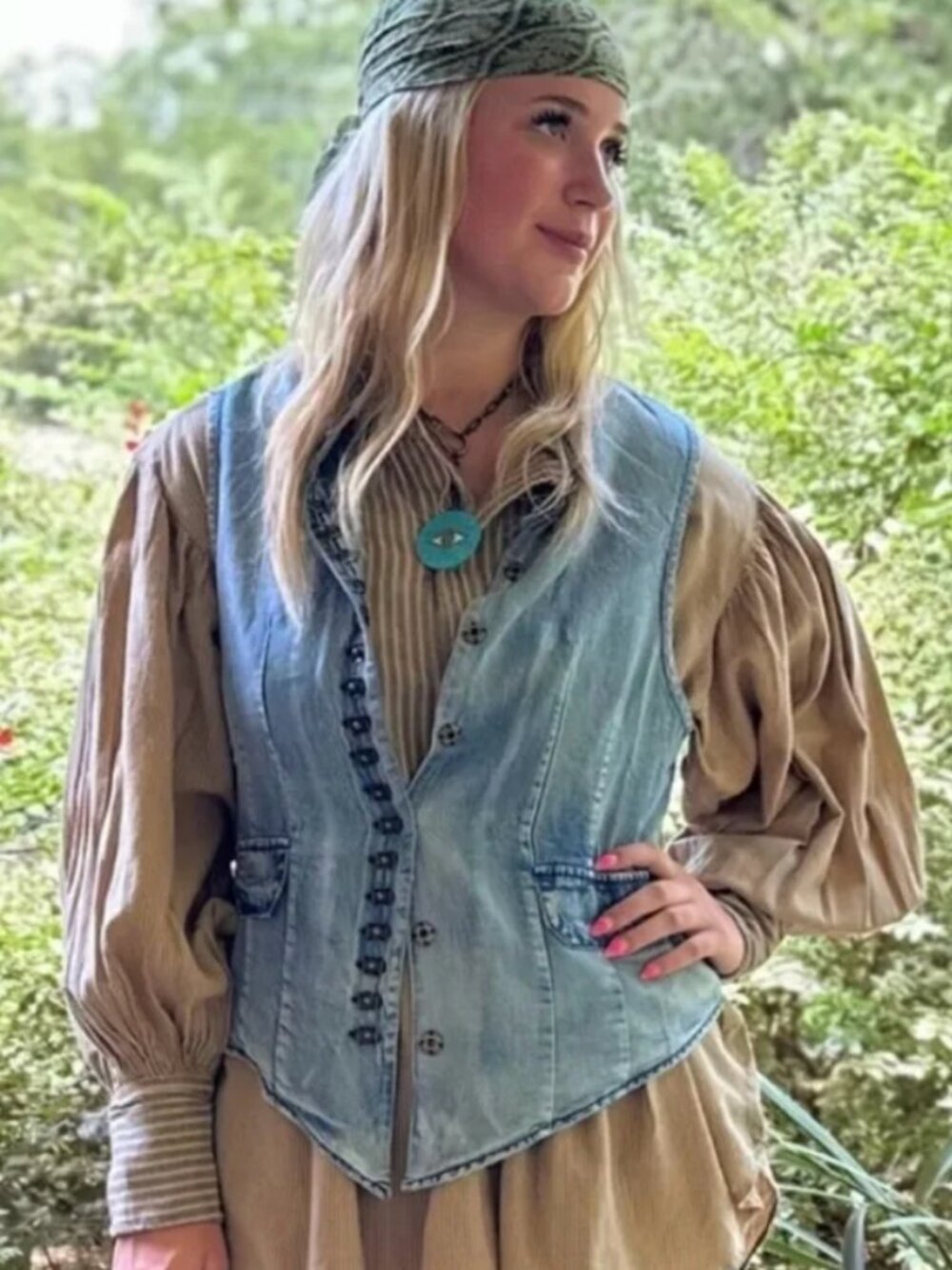 JADED GYPSY MESMERIZED CHAMBRY VEST NWT